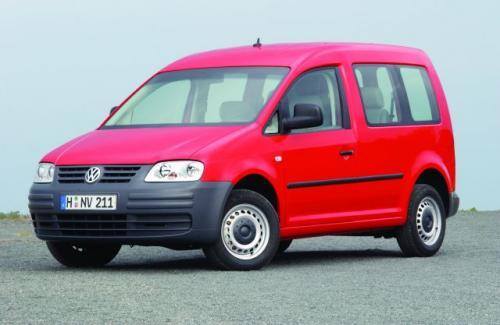 Fot. VW: Volkswagen Caddy Life, w cenie od 67 300 zł., ma możliwość zamontowania dodatkowych foteli w trzecim rzędzie.