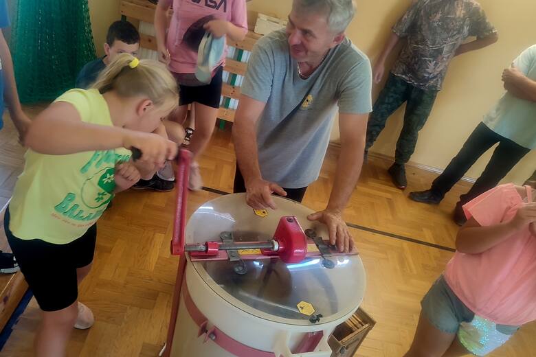 Ekowarsztaty dla dzieci z gminy Oświęcim odbyły się w Harmężach