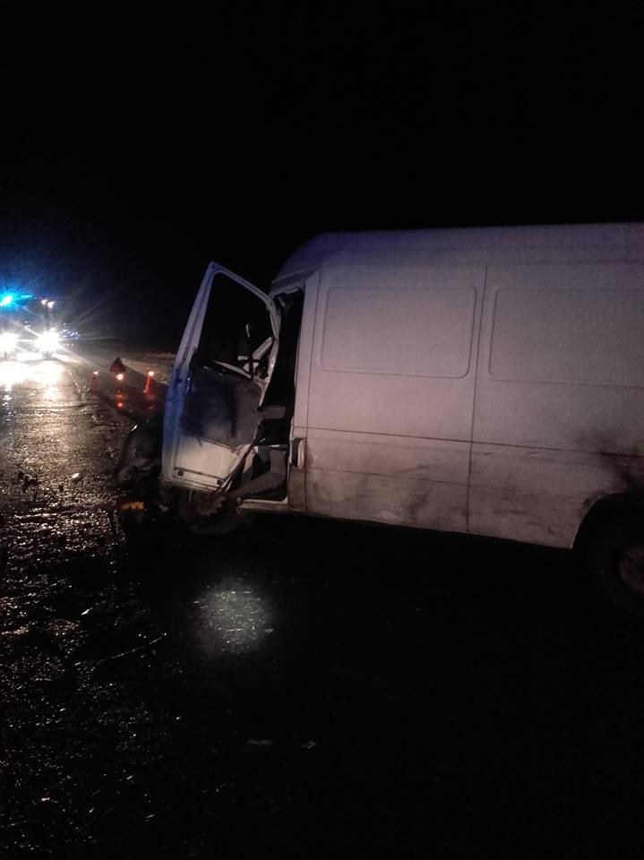 Wypadek drogowy pod Łowiczem. Jedna osoba trafiła do szpitala [ZDJĘCIA]