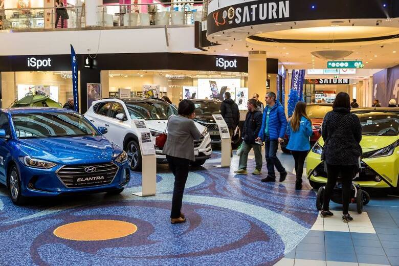 Najnowsze modele samochodów można oglądać w Blue City. W centrum handlowym regularnie prezentowane są nowości z branży motoryzacyjnej. Od 9 do 12 marca