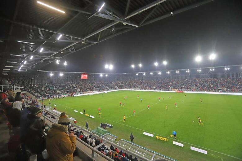ZAGŁĘBIE SOSNOWIEC - ARCELORMITTAL PARKPojemność: 11 600. Sektor gości: 600.Zagłębie przeniosło się na nowy stadion w Sosnowcu w trakcie minionego sezonu.