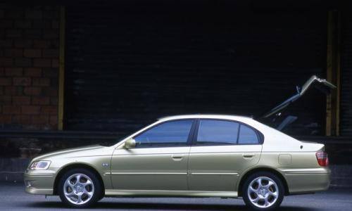 Fot. Honda: Accorda oferowano z różnymi nadwoziami, na zdjęciu liftback.