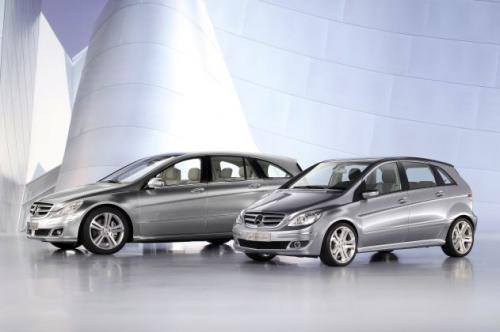 Fot. Mercedes-Benz: Pojazdy studyjne prezentuje również Mercedes-Benz. Vision R i Vision B być może wyznaczają stylistyczne wzorce przyszłych aut tego