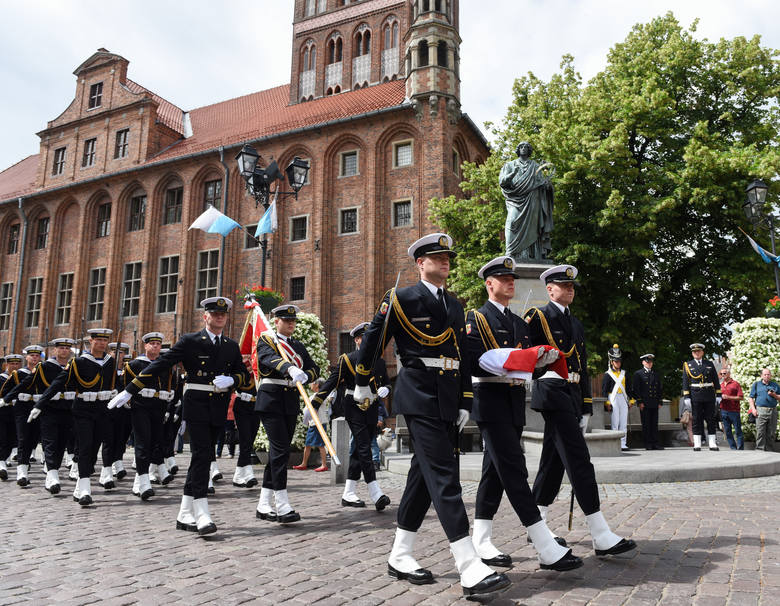 … a tak 23 czerwca 2017 r. podczas świętowania w Toruniu 95-lecia Akademii Marynarki Wojennej  w Gdyni z toruńskim rodowodem
