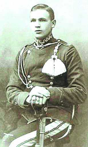 Po zakończeniu I wojny Leonard Krzyżaniak został ułanem.