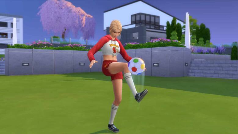 Postać z gry The Sims grająca w piłkę nożną