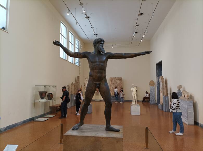 Posąg Zeusa lub Posejdona