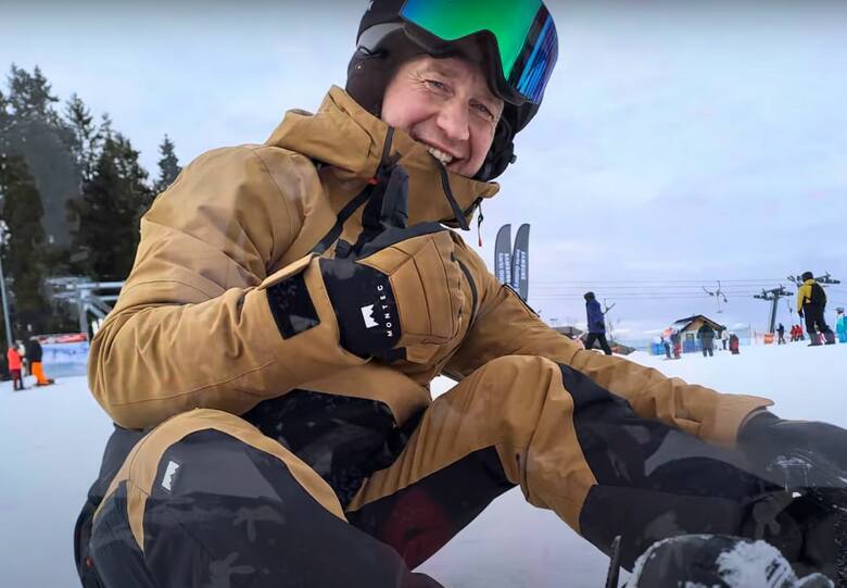 Tomek z Pokaniewa i snowboard