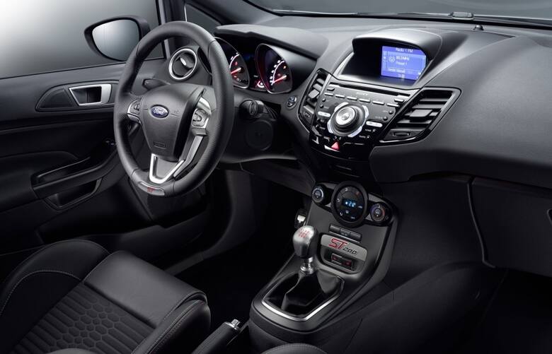 Podczas salonu samochodowego w Genewie, Ford zaprezentuje nowego Forda Fiesta ST200, który oferuje o 10 procent wyższą moc i o 20 procent wyższy moment