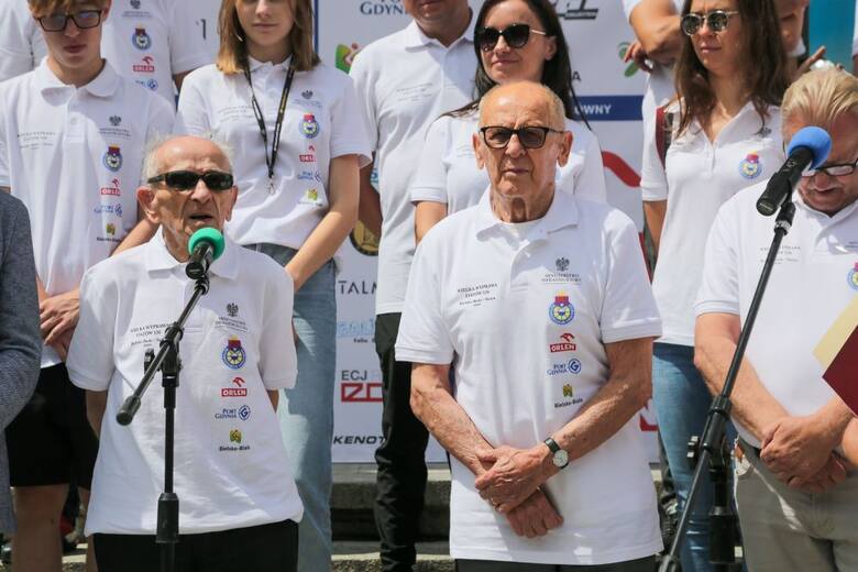 Młodszym czytelnikom przypomnijmy, że Sobiesław Zasada to najbardziej utytułowany polski kierowca rajdowy. Trzy razy wygrywał mistrzostwa Europy, które