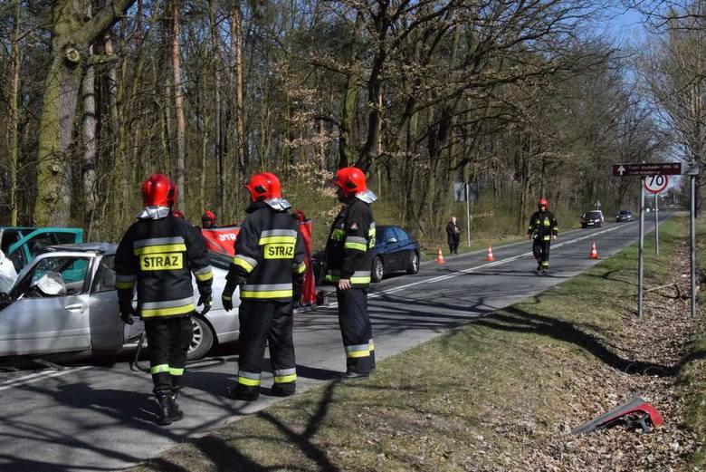 Śmiertelny wypadek na Fabrycznej w Skierniewicach. Jedna osoba zginęła [ZDJĘCIA]