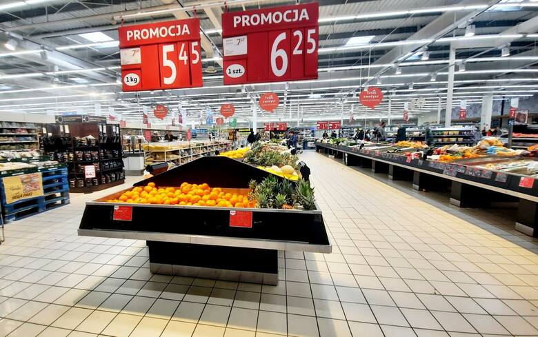 – Duże znaczenie dla styczniowej inflacji miał, naszym zdaniem, brak istotnych zmian cen żywności – przekonuje ekonomista.