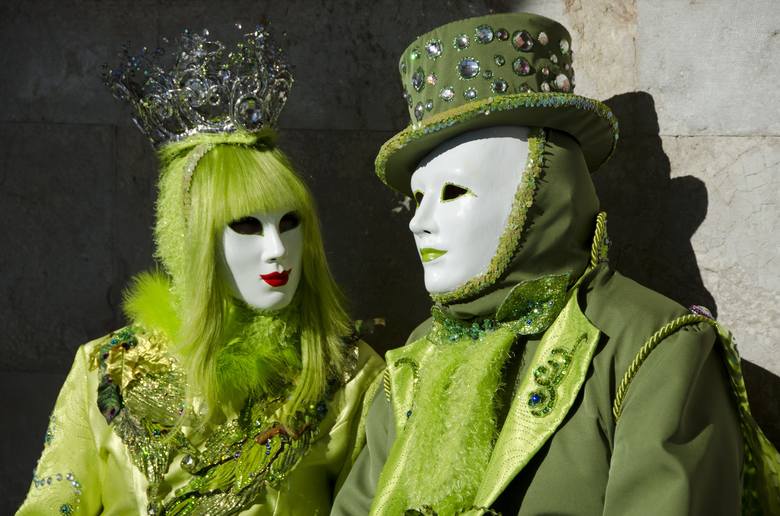 Wenecja, WłochyKarnawał w Wenecji kojarzy się nieodłącznie z bogato zdobionymi maskami i efektownymi, eleganckimi strojami. Jest też równocześnie jednym