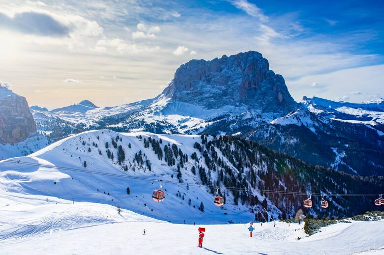 Porównując koszty skipassów i noclegów do bogactwa oferty narciarskiej, można dojść do wniosku, że wypoczynek na nartach w Alpach jest w sezonie 2022/23