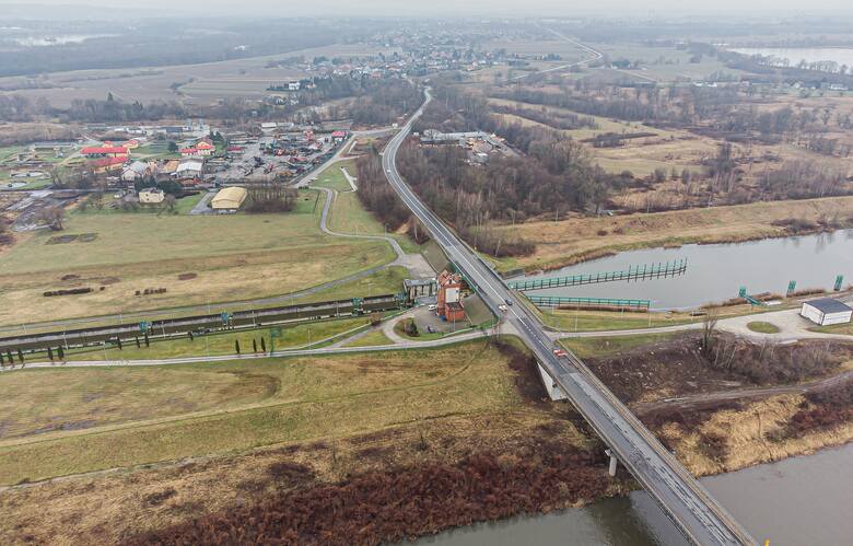 Most w Jankowicach łączy dwa powiaty chrzanowski i oświęcimski oraz gminy Babice i Zator
