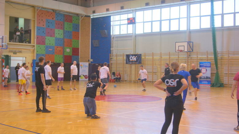Światowy Dzień Świadomości Autyzmu na sportowo w OSiR w Skierniewicach