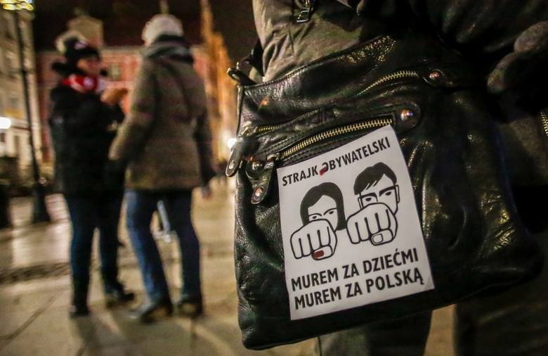 W całej Polsce protestują nauczyciele