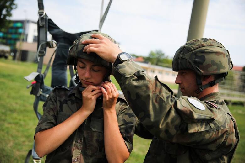 Jakie zmiany szykują się w szkoleniach wojskowych dla studentów?