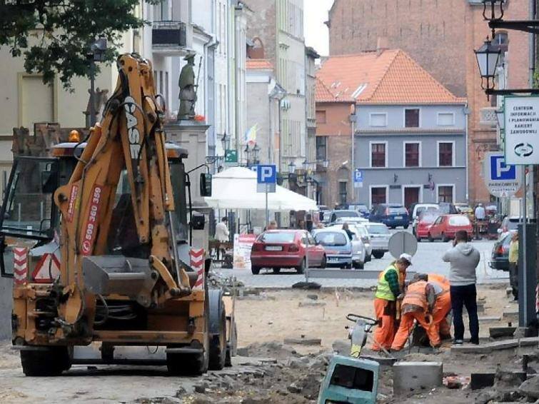 Remontów dróg jesienią będzie w Toruniu bardzo dużo