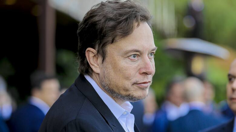 Według doniesień „Wall Street Journal”, Elon Musk ma brać narkotyki, co martwi władze firm, którymi zarządza.