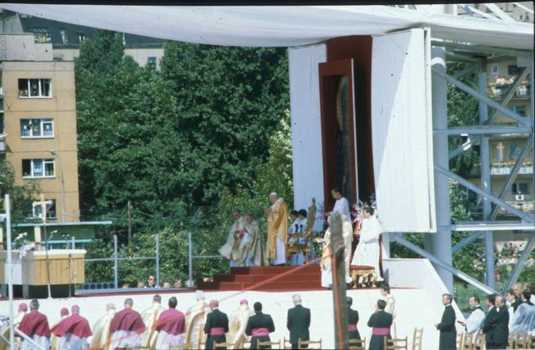 Jan Paweł II w Wielkopolsce. W 1983 roku odwiedził Poznań po raz pierwszy