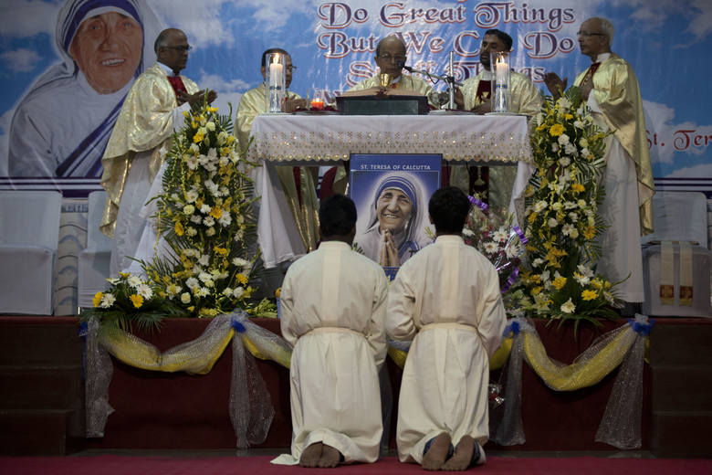 Matka Teresa ogłoszona świętą w przeddzień rocznicy śmierci.