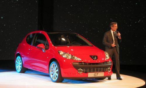 Peugeot 207 – też premiera.