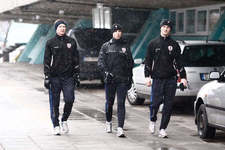 Ełkaesiacy wyszli dzisiaj na trening. Od lewej: Dariusz Kłus, Piotr Klepczarek oraz Michał Łabędzki.