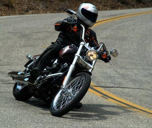 Fot. Harley-Davidson: Dyna to motocykl o bardziej zadziornym charakterze.