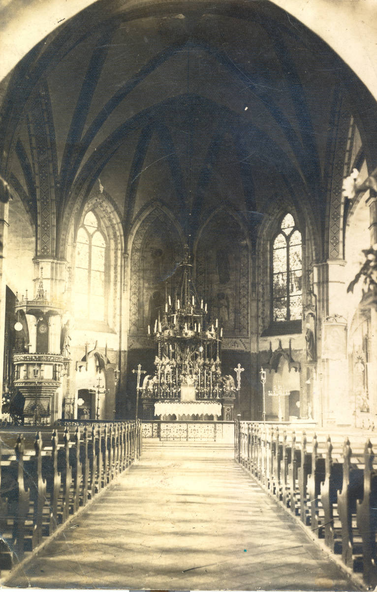 Rydułtowski ołtarz odtwarzany jest na podstawie archiwalnych zdjęć