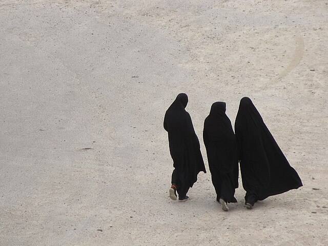 Iran wprowadził nowe prawo. Nawet 10 lat w więzieniu za niezałożenie hidżabu!