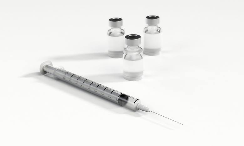 Szczepionka przeciw grypie z refundacją dla seniorów