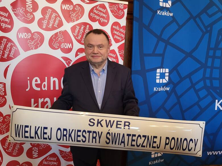 Tablica z nazwą skweru WOŚP od Andrzeja Kuliga, wiceprezydenta miasta Krakowa