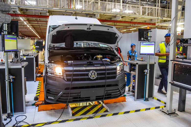 Volkswagen zwalnia 5 tys. pracowników w Niemczech i stawia