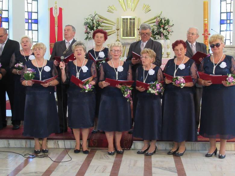 Zespół Klubu Seniora Ustronie koncertował w Międzyborowie [ZDJĘCIA]