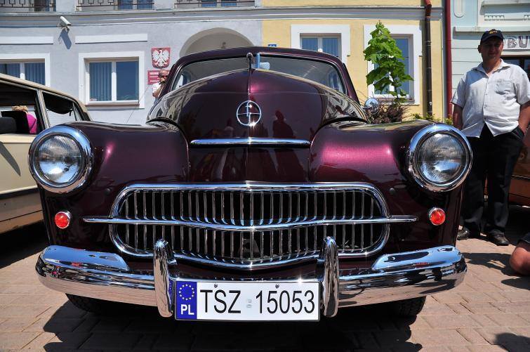 Warszawa z 1960 roku była jednym z najstarszych pojazdów, jakie można było oglądać w Tarnobrzegu