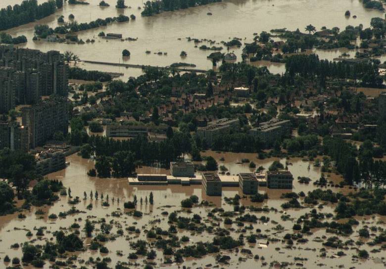 Powódź 1997 nad Opolszczyzną z lotu ptaka. Opole (Pawel Stauffer)