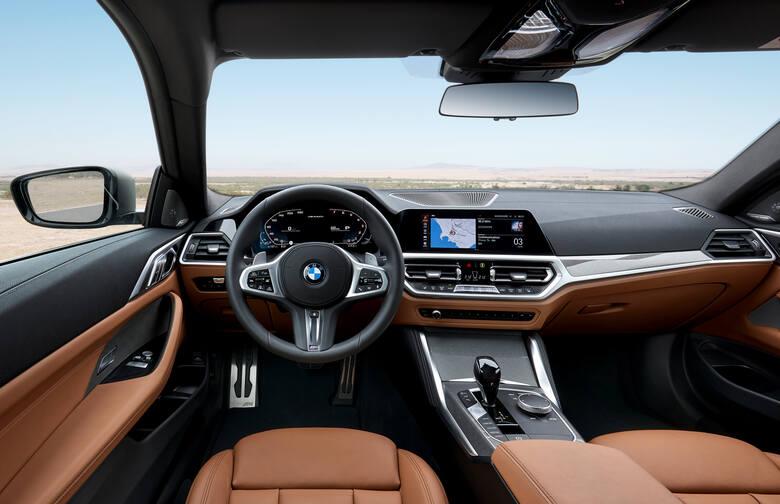 BMW serii 4 CoupeNajnowsza generacja dwudrzwiowego sportowego modelu klasy średniej premium zaprezentowana. Nowe BMW serii 4 Coupe wyróżnia się olbrzymimi