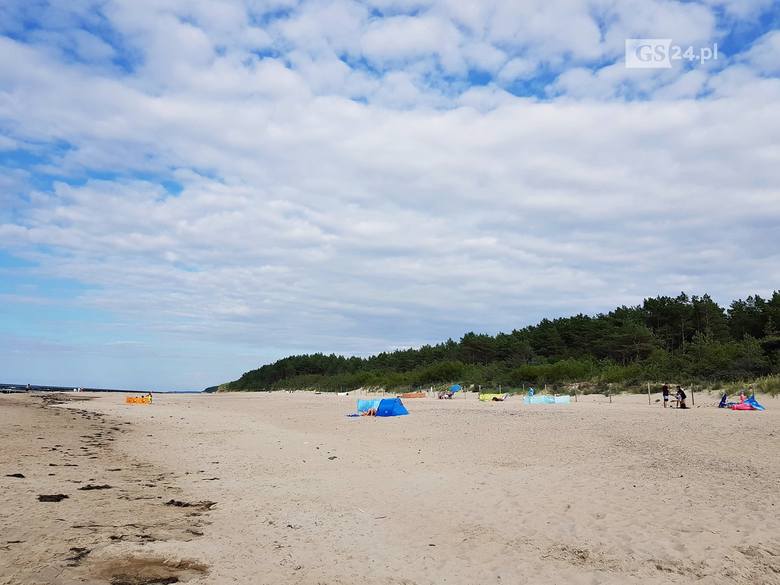 Urokliwa plaża w Dziwnowie. Tu możesz odpocząć w wakacje. Zobacz zdjęcia
