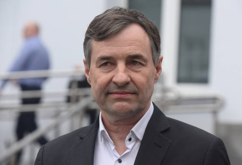 Piotr Rydzewski został zastępcą dyrektora MOPS ds. pieczy zastępczej.Część pracowników MOPS kilkukrotnie domagało się jego zwolnienia. Priorytetem Rydzewskiego