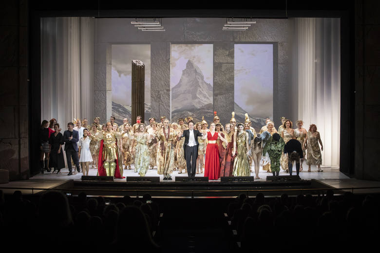 Gdańska Opera Bałtycka prezentuje widzom wybitne dzieła sztuki operowej i baletowej