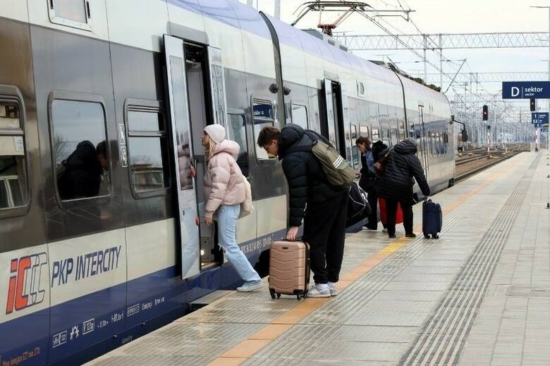 Nowe połączenia krajowe i międzynarodowe pociągami Intercity zyskają pasażerowie m.in. Chrzanowie i Oświęcimiu