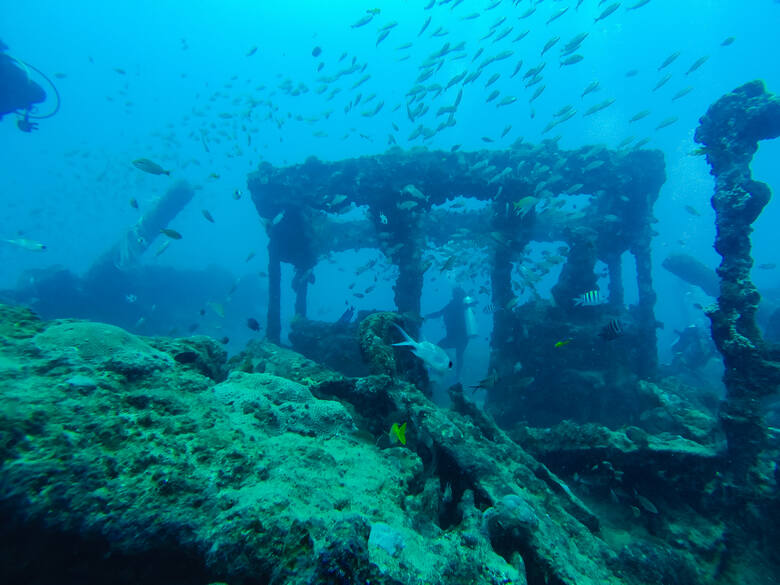 Eksploracja podwodnych ruin