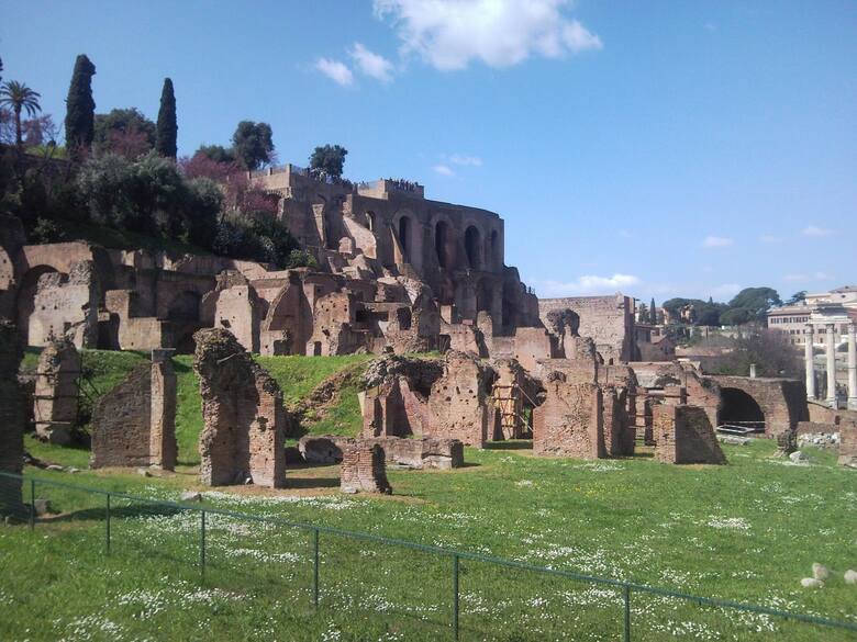 Ruiny Domus Tiberiana