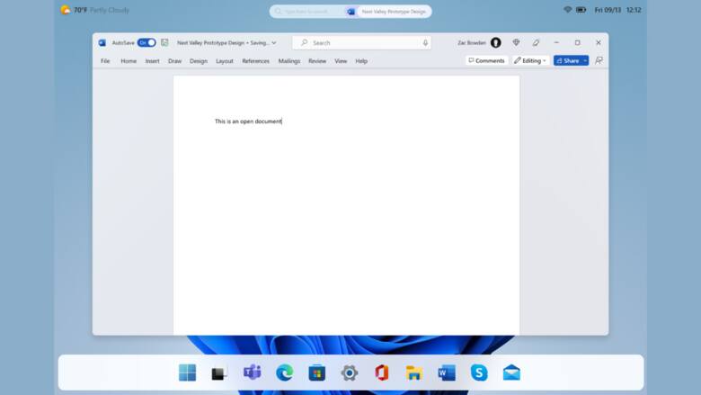 Zrzut ekranu z konferencji, na której pokazywany był nowy Windows