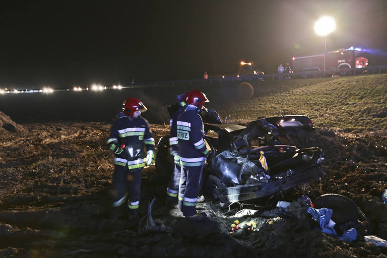 Dwie osoby zginęły w wypadku na „trójce”
