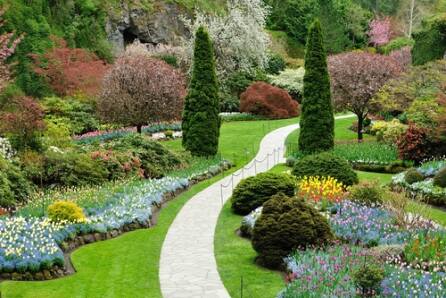 Jak zaplanować wiosenny ogród?