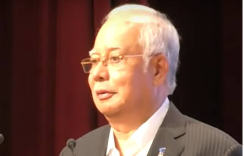 Kara skorumpowanego byłego premiera Malezji Naijiba Razaka została skrócona o połowę