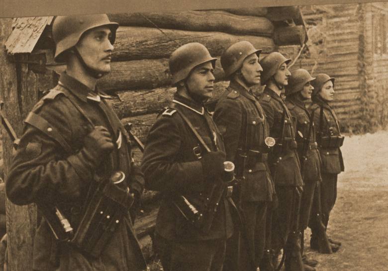 Żołnierze Błękitnej Dywizji w 1942 r.