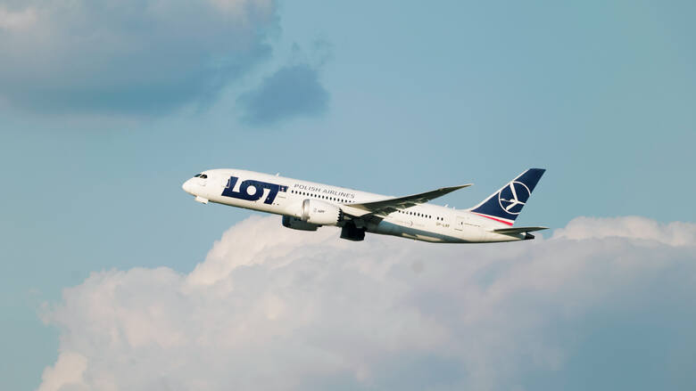 Według analityków AirHelp, PLL LOT obsłużyły w 2022 r. ponad 41% wylotów z polskich lotnisk.